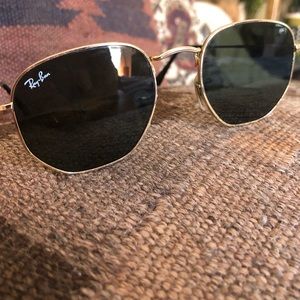 Vintage flat lens hexagonal shaped Ray-Bans